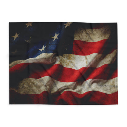 Vintage American Flag Fleece Blanket — Rustic Patriotic Throw for Home & Holidays